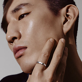 Ever Kelly wedding band, large model | Hermès Canada